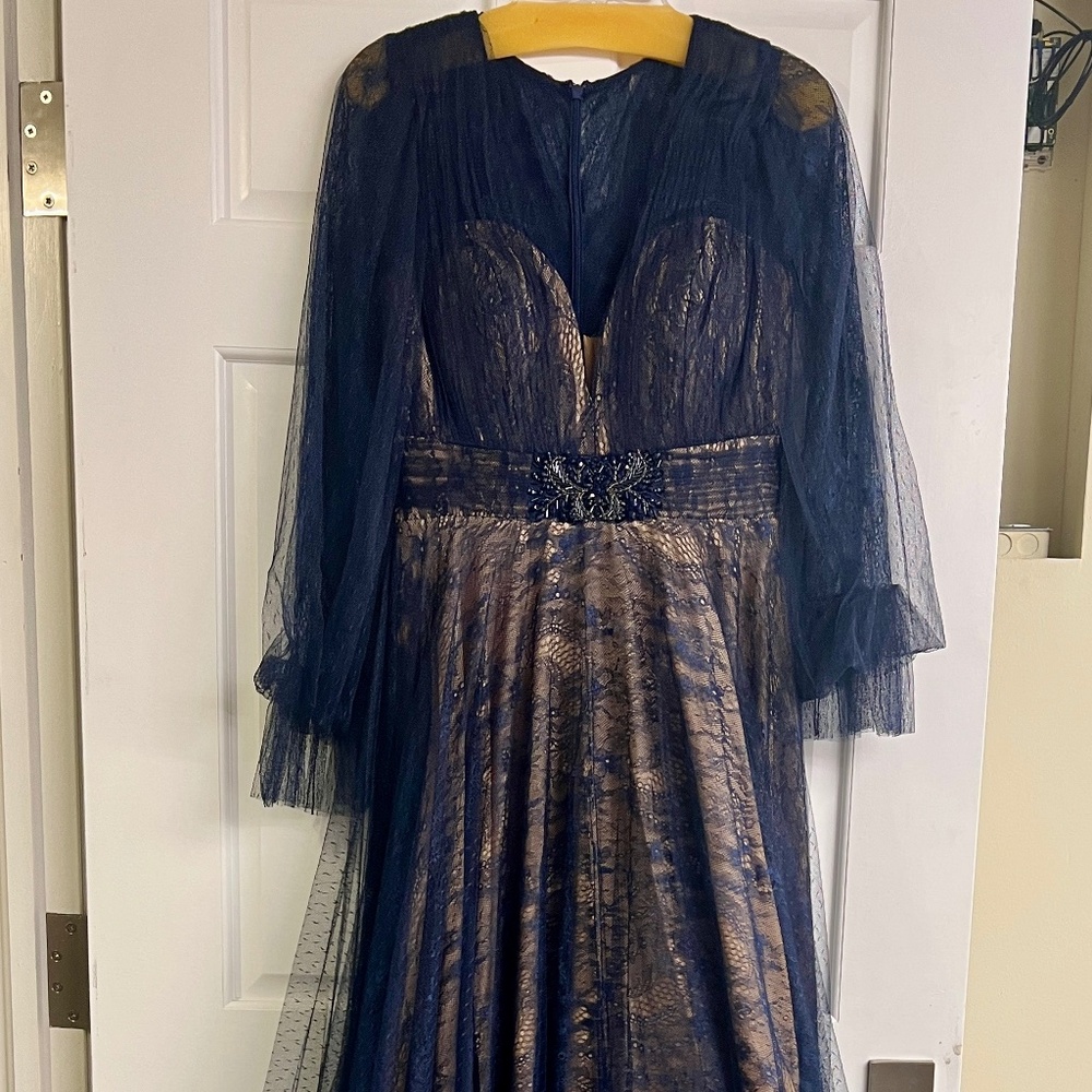 NEW Terani Couture Navy Lace Gown